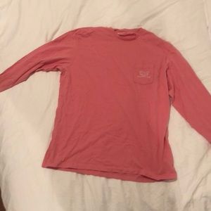 Large pink long sleeve vineyard vine shirt
